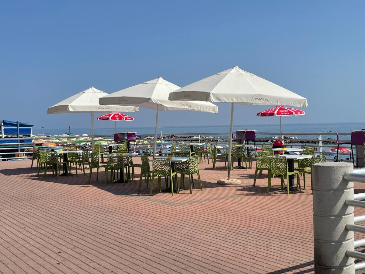 Appartamento Casa Aiga Marina Ventimiglia Esterno foto