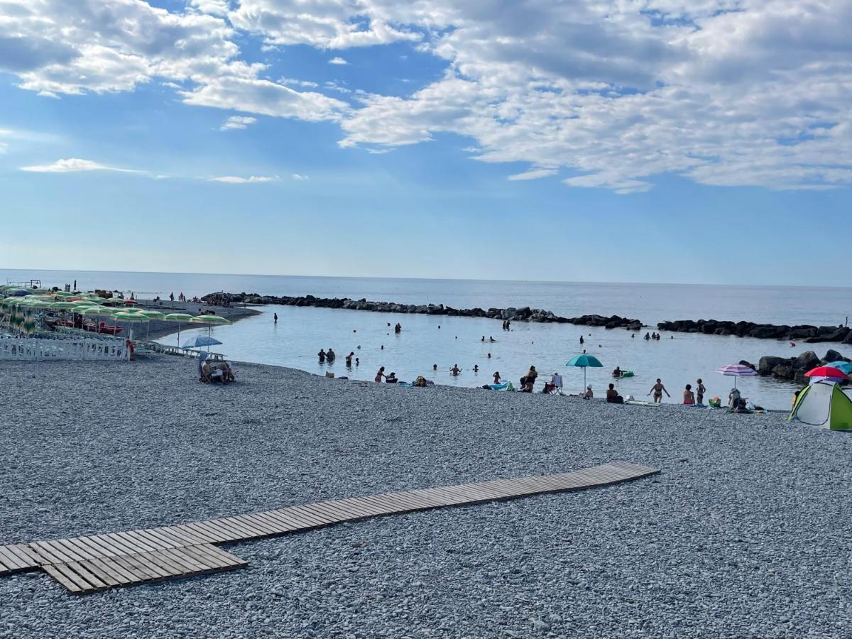Appartamento Casa Aiga Marina Ventimiglia Esterno foto
